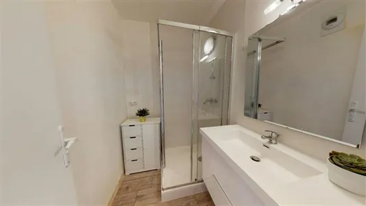 Rooms in Lyon - photo 10