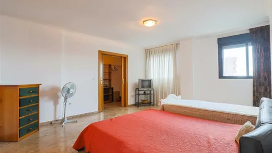 Apartments in Location is not specified - photo 6