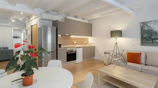 Apartments in Barcelona Ciutat Vella - photo 7