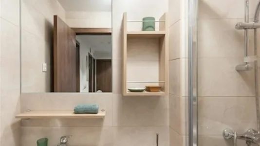 Rooms in Granada - photo 3