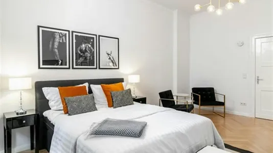 Apartments in Berlin Charlottenburg-Wilmersdorf - photo 2