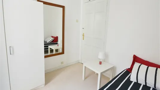 Rooms in Madrid Centro - photo 6