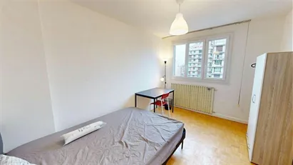 Room for rent in Grenoble, Auvergne-Rhône-Alpes