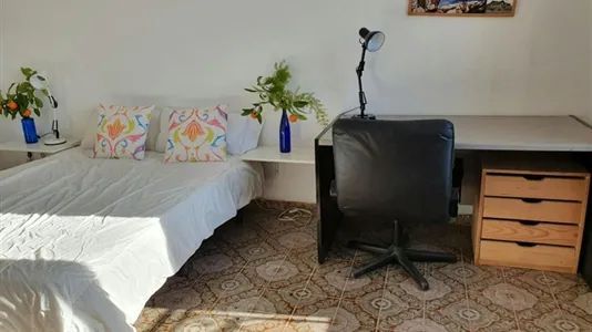 Rooms in Barcelona Ciutat Vella - photo 6