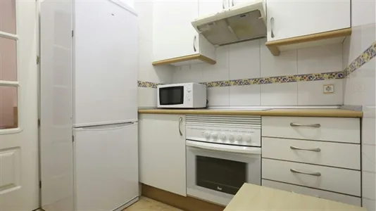 Rooms in Madrid Retiro - photo 8
