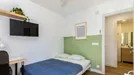 Room for rent, Alcalá de Henares, Comunidad de Madrid, &lt;span class=&quot;blurred street&quot; onclick=&quot;ProcessAdRequest(14158106)&quot;&gt;&lt;span class=&quot;hint&quot;&gt;See streetname&lt;/span&gt;[xxxxxxxxxxxxx]&lt;/span&gt;