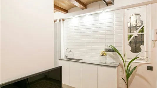 Apartments in Barcelona Eixample - photo 10