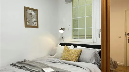 Rooms in Madrid Centro - photo 4