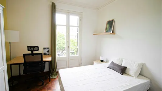 Rooms in Barcelona Eixample - photo 5