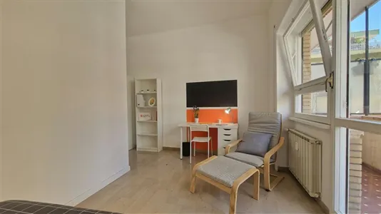 Rooms in Roma Municipio VIII – Appia Antica - photo 3