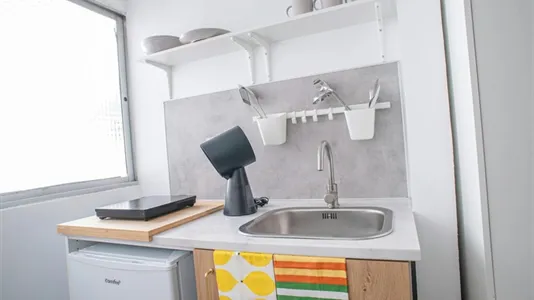 Rooms in Mislata - photo 9