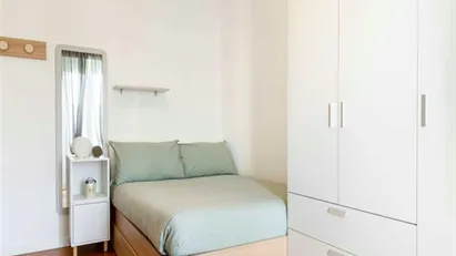 Room for rent in Milano Zona 9 - Porta Garibaldi, Niguarda, Milan