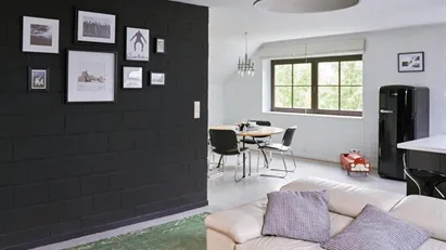 Apartment for rent in Sint-Pieters-Leeuw, Vlaams-Brabant