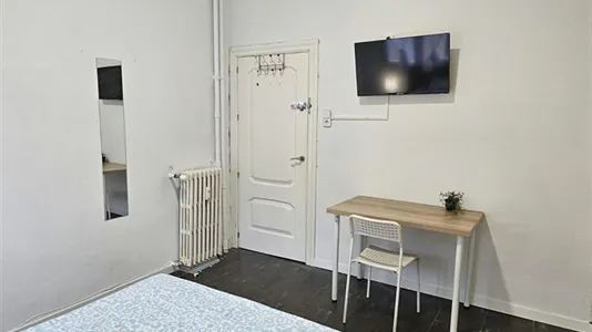 Rooms in Madrid Tetuán - photo 2
