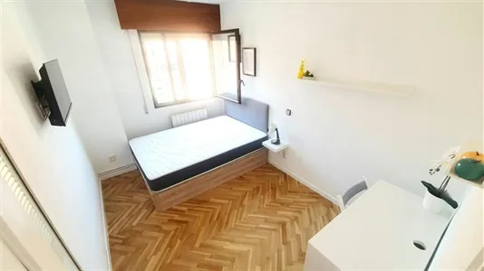 Rooms in Madrid San Blas - photo 2