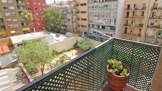 Rooms in Barcelona Eixample - photo 8