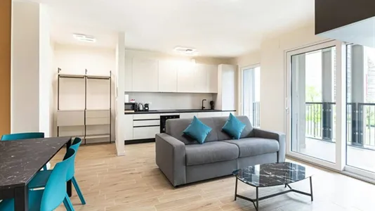 Apartments in Milano Zona 8 - Fiera, Gallaratese, Quarto Oggiaro - photo 3