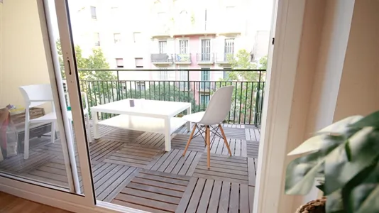 Rooms in Barcelona Eixample - photo 9