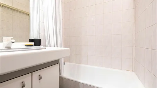 Apartments in Paris 16ème arrondissement (South) - photo 5