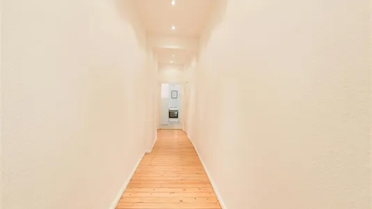 Rooms in Berlin Charlottenburg-Wilmersdorf - photo 5