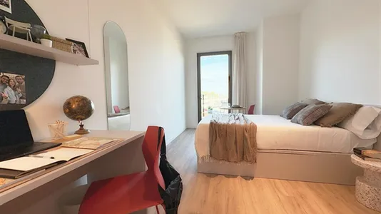 Apartments in Cornellà de Llobregat - photo 3