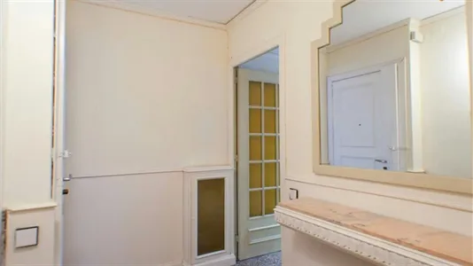 Rooms in Barcelona Eixample - photo 10