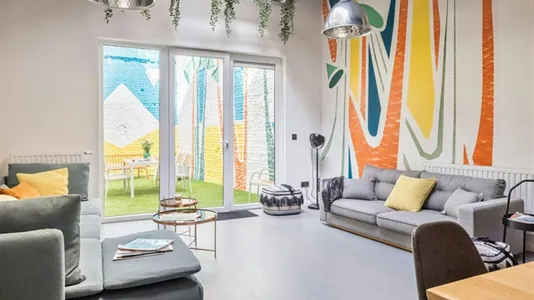 Rooms in Brussels Sint-Gillis - photo 3