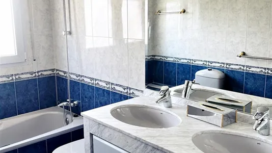 Rooms in Madrid Hortaleza - photo 10