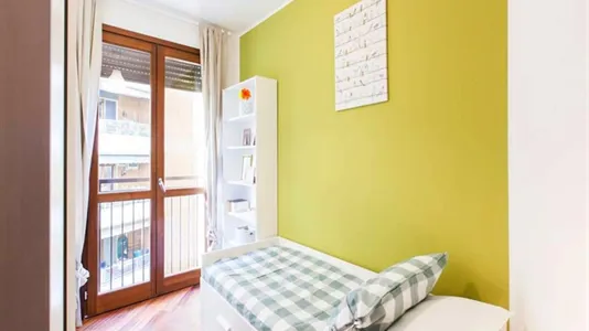 Rooms in Milano Zona 5 - Vigentino, Chiaravalle, Gratosoglio - photo 2