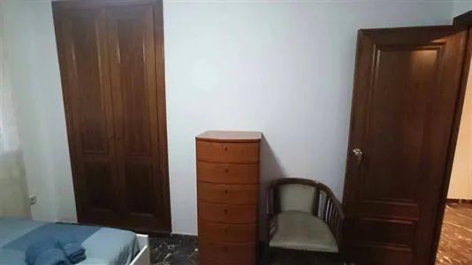Rooms in Valencia Extramurs - photo 4