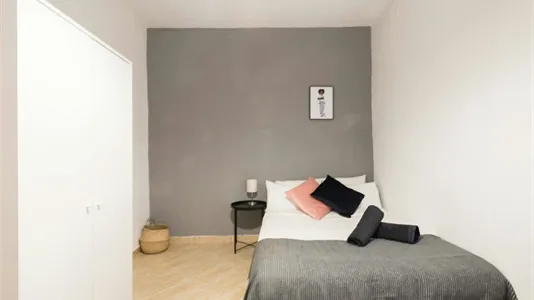 Rooms in Madrid Centro - photo 2