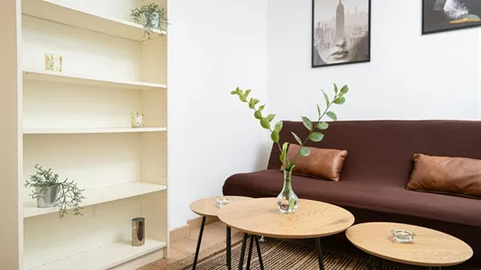 Rooms in Oviedo - photo 8