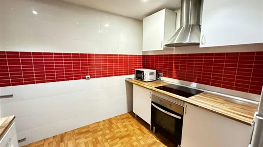 Rooms in Madrid Tetuán - photo 8