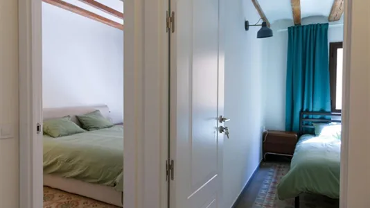 Apartments in Barcelona Ciutat Vella - photo 5