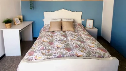 Room for rent in Castellón de la Plana/Castelló de la Plana, Comunidad Valenciana