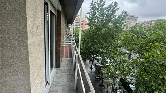 Rooms in Barcelona Eixample - photo 4