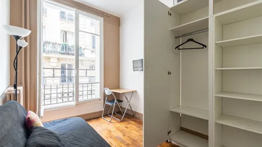 Apartments in Paris 17ème arrondissement - photo 2