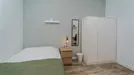 Room for rent, Valladolid, Castilla y León, &lt;span class=&quot;blurred street&quot; onclick=&quot;ProcessAdRequest(12018570)&quot;&gt;&lt;span class=&quot;hint&quot;&gt;See streetname&lt;/span&gt;[xxxxxxxxxxxxx]&lt;/span&gt;