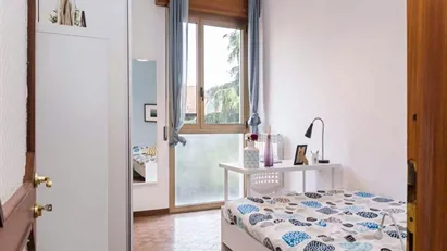 Room for rent in Bologna, Emilia-Romagna