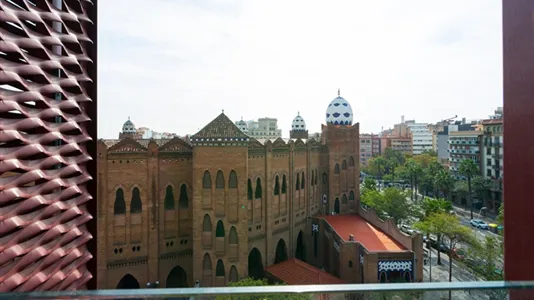 Apartments in Barcelona Eixample - photo 7