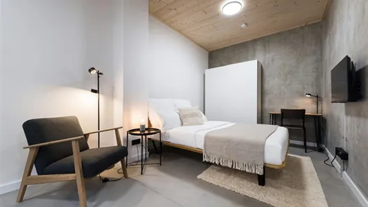 Apartments in Berlin Neukölln - photo 1