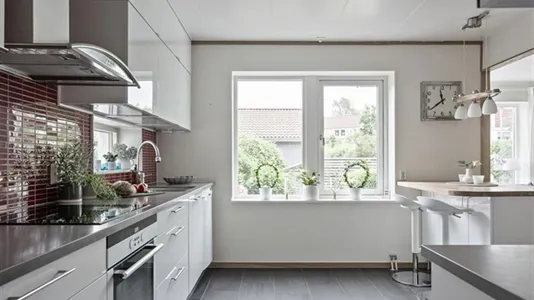 Houses in Mölndal - photo 4