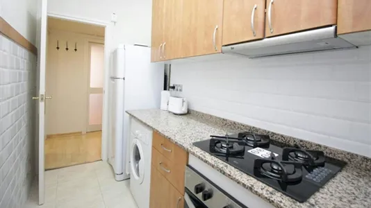 Rooms in Barcelona Sants-Montjuïc - photo 5