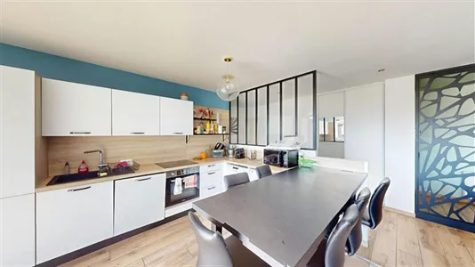 Rooms in Saint-Julien-en-Genevois - photo 8