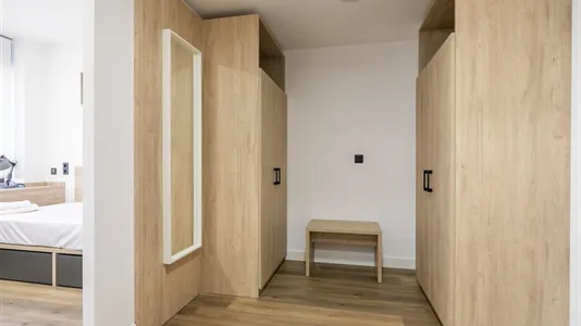 Rooms in Madrid Moncloa-Aravaca - photo 5