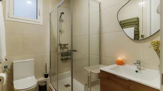 Rooms in Barcelona Ciutat Vella - photo 8