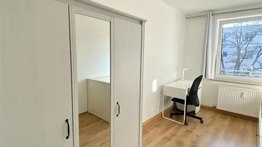 Rooms in Munich Moosach - photo 2
