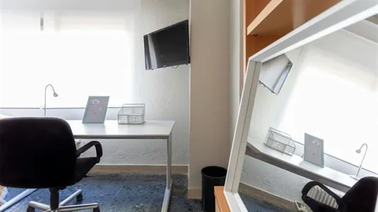 Rooms in Valencia Ciutat Vella - photo 7