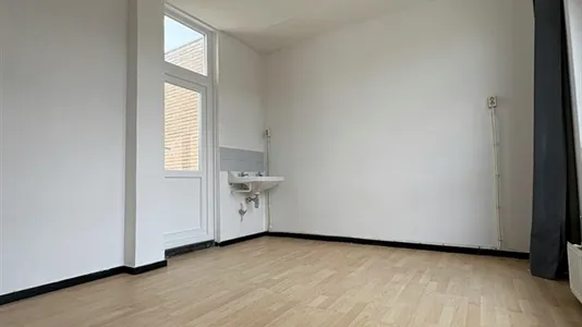 Rooms in Tilburg - photo 2
