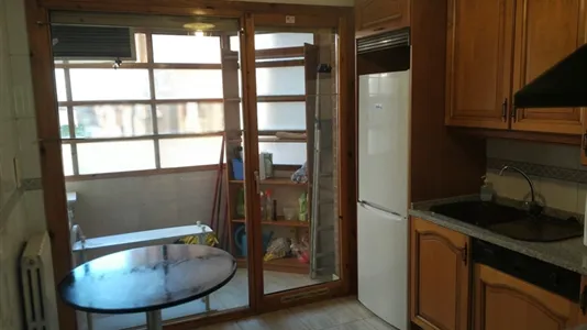 Rooms in Zaragoza - photo 8